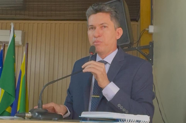 Presidente da Câmara de João Lisboa defende ajustes no projeto do concurso público e valorizaçã...