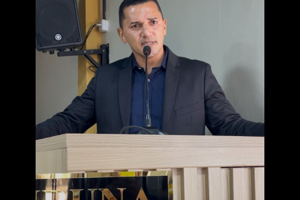 Vereador Geneilson Dourado solicita revitalização de ginásio poliesportivo e melhorias urbanas...